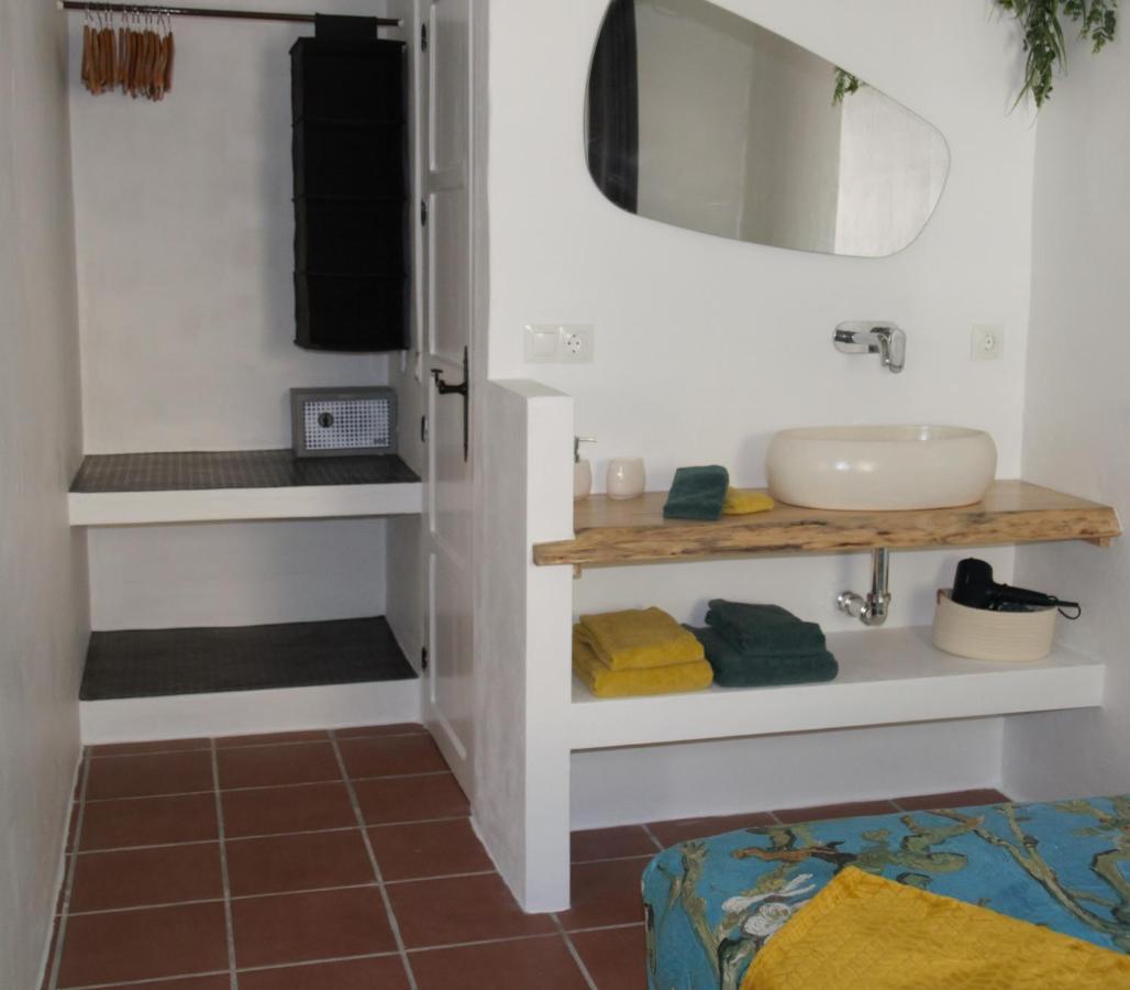 Boutique B&B El Refugio Alcaucin Luaran gambar