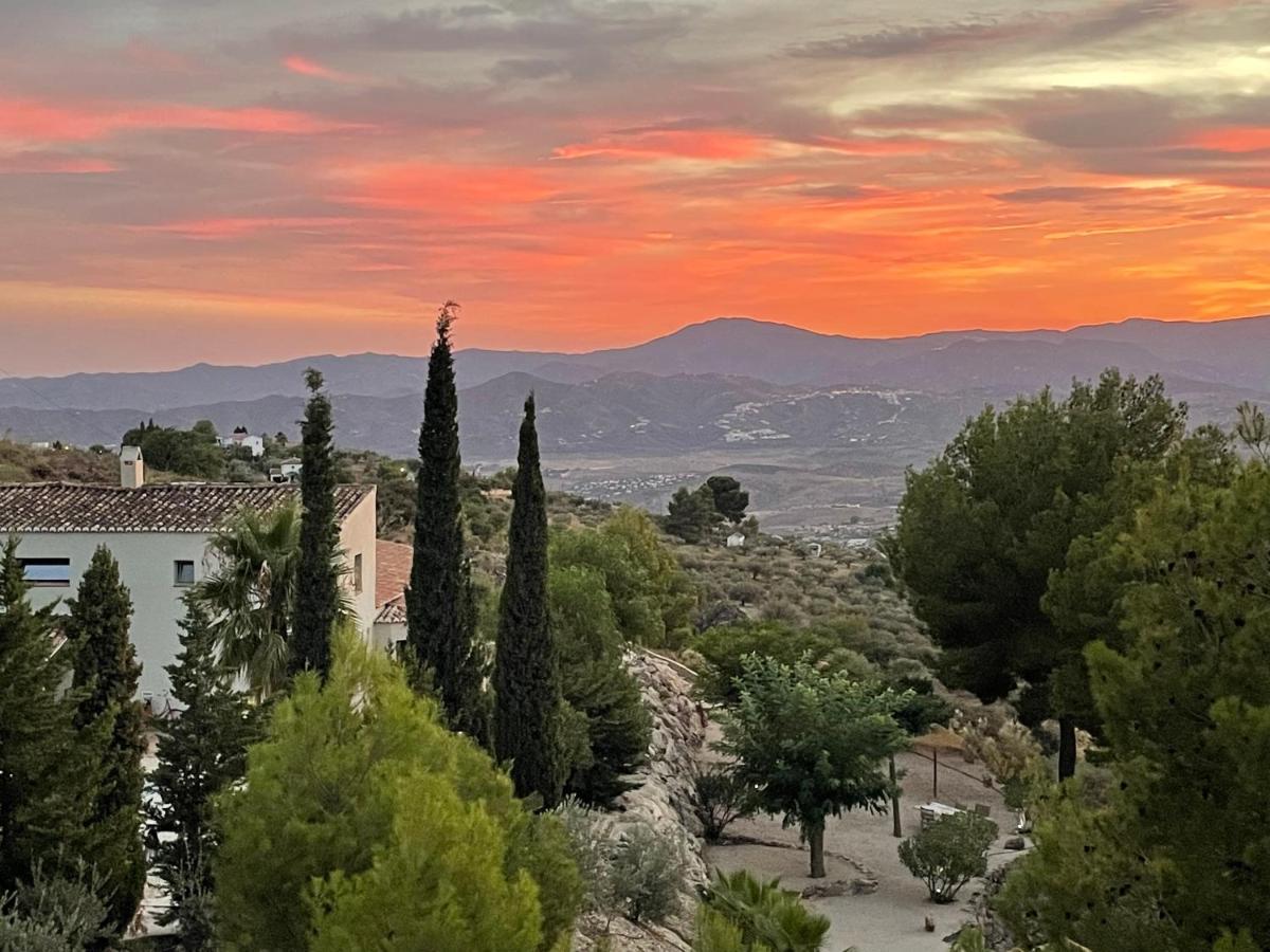 Boutique B&B El Refugio Alcaucin Luaran gambar