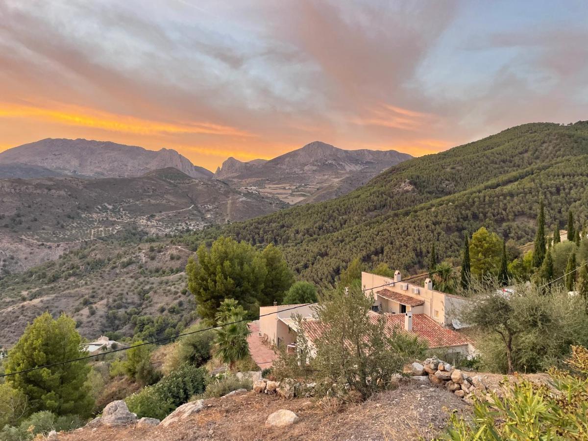 Boutique B&B El Refugio Alcaucin Luaran gambar