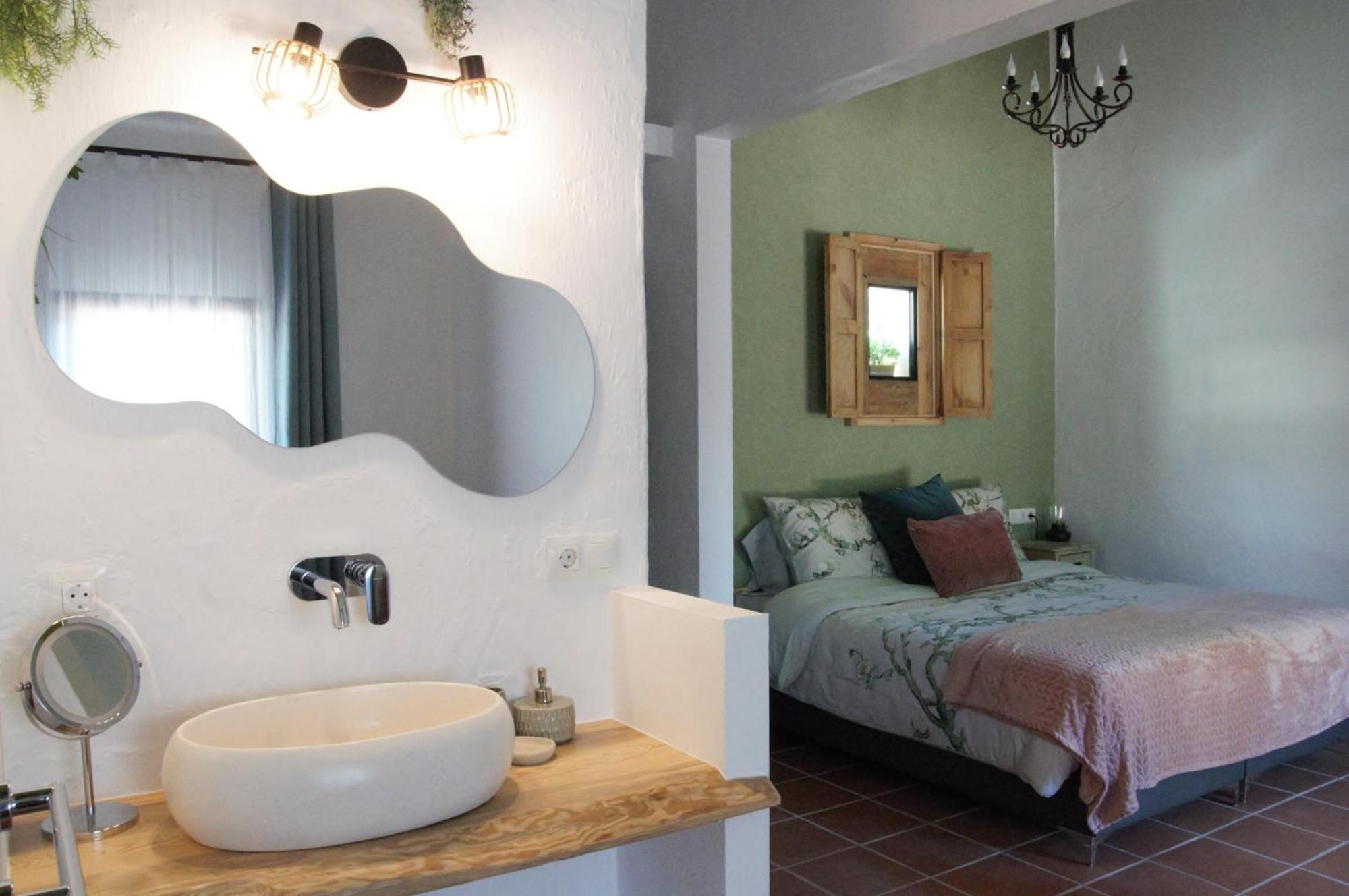 Boutique B&B El Refugio Alcaucin Luaran gambar