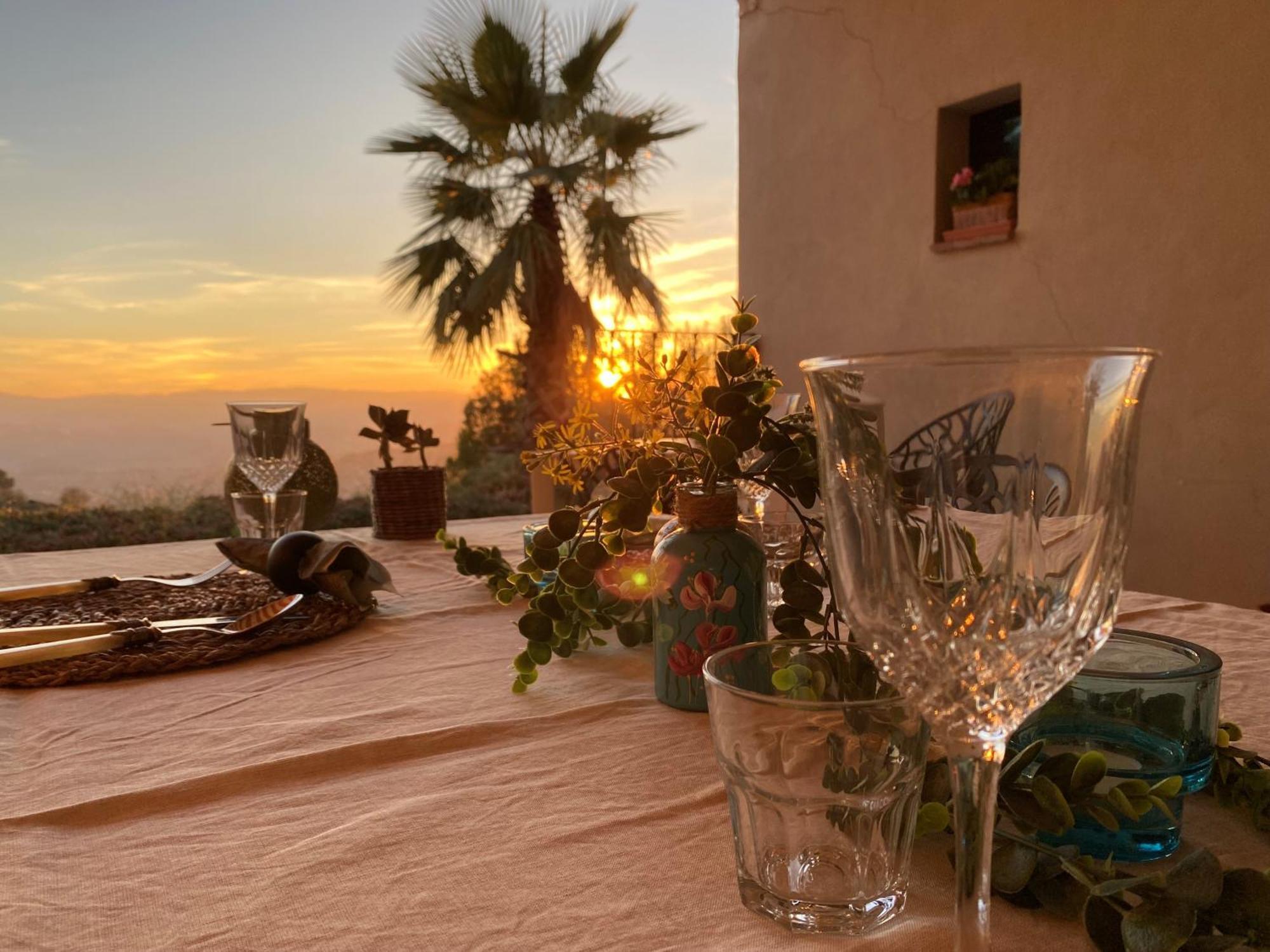 Boutique B&B El Refugio Alcaucin Luaran gambar